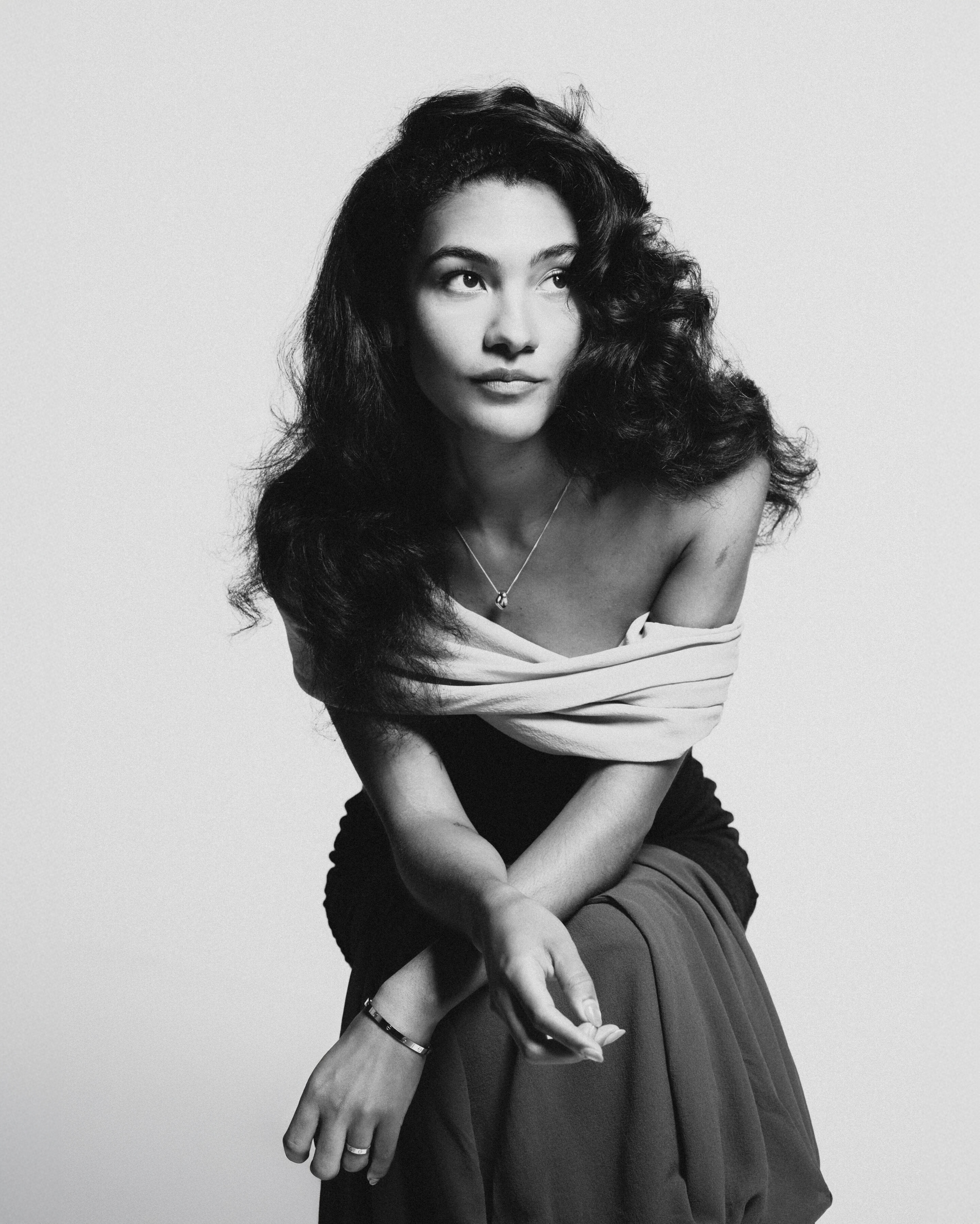 olivia-dean-british-vogue